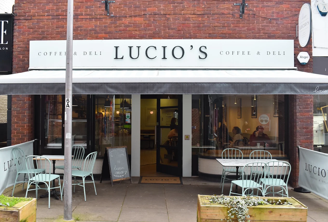 Lucio's Coffee & Deli in Leatherhead